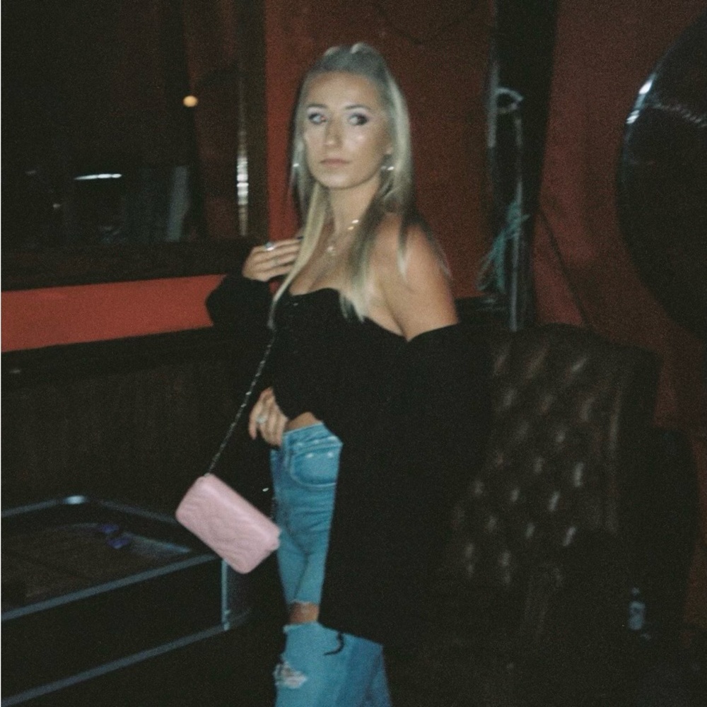 Meet your Posher, Allison
